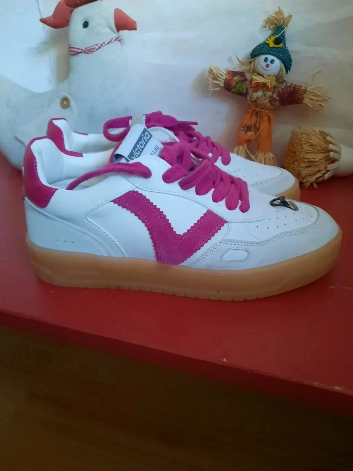 Leather and faux leather sneakers, women's size 37. Victoria. – photo 6